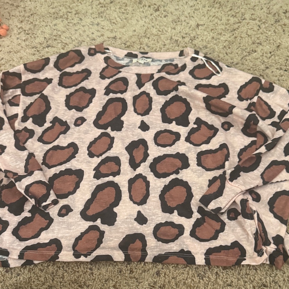 Leopard Print Long Sleeve Top
